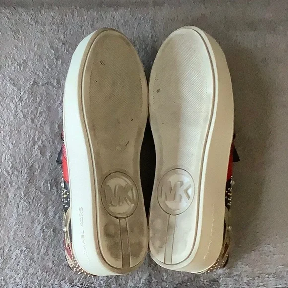 MICHAEL Michael Kors Black, Red & Gold Star-Accent Slip-On Sneakers - Picture 10 of 11